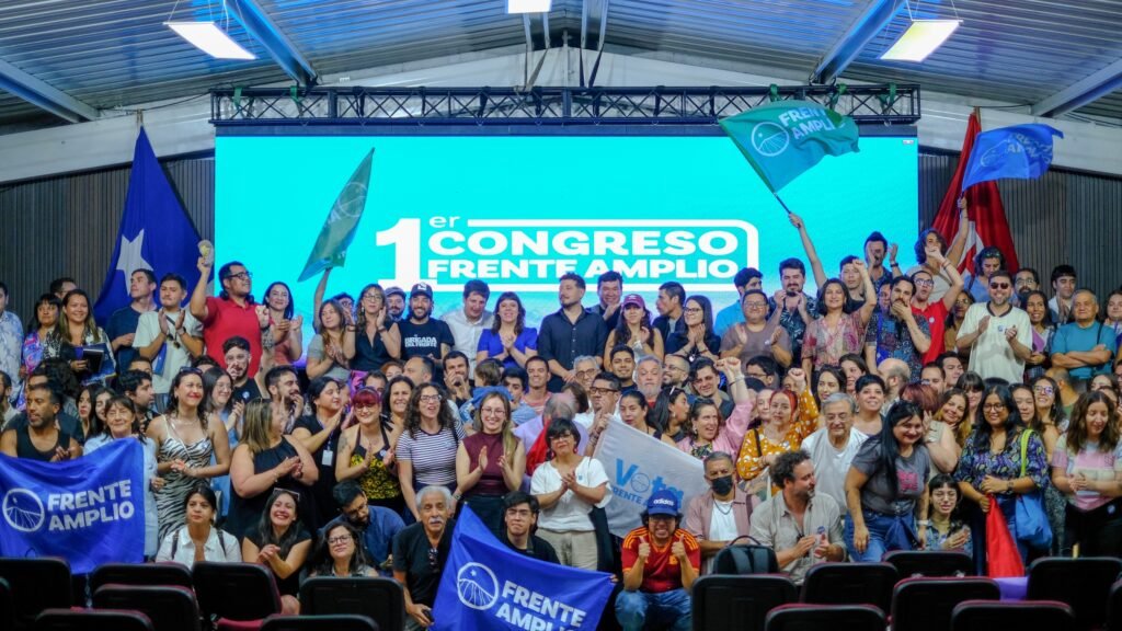 Saber para transformar, formación para militar: la Escuela Salvador Allende